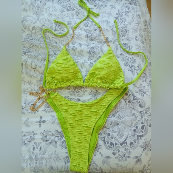 SHEIN 2 Piece Bikini Set - Picture 3 of 12